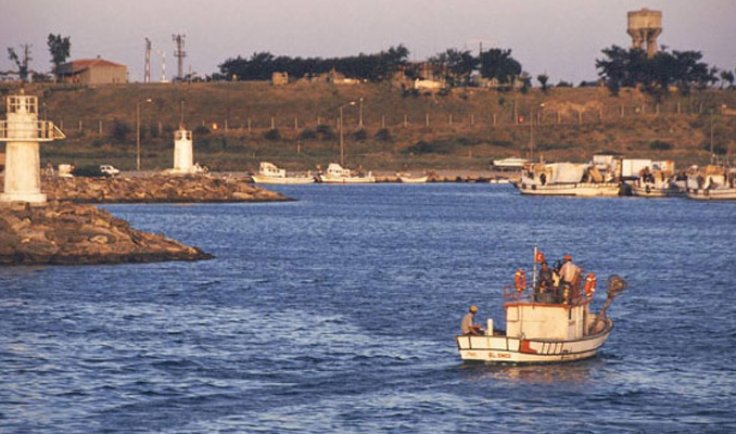 Araplar Saros'a yat limanı kuruyor