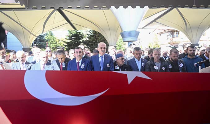 Şehit taksicinin cenazesi Ankara'da toprağa verildi